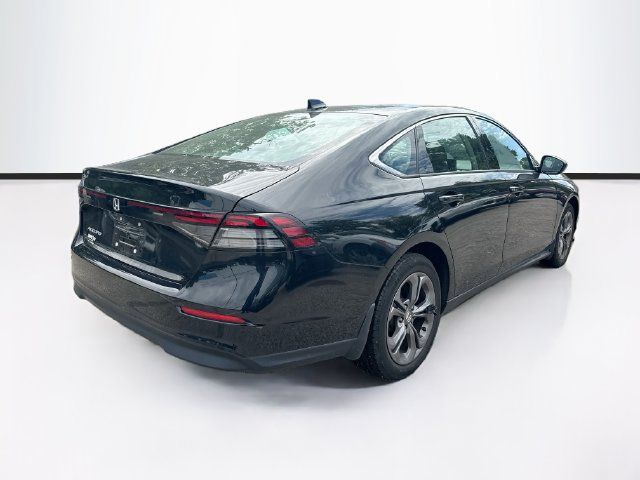 Used 2023 Honda Accord EX image 9