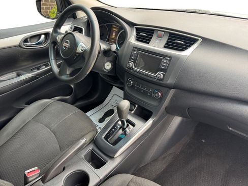 Used 2018 Nissan Sentra S FWD image 4