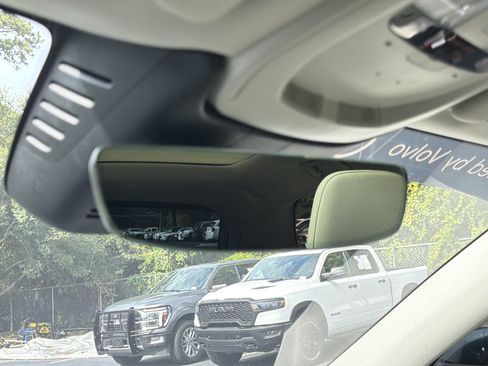 Used 2023 Volvo XC60 B5 Core w/ Climate Package FWD image 27
