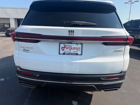 Used 2025 Buick Enclave Preferred w/ Power Package FWD image 16