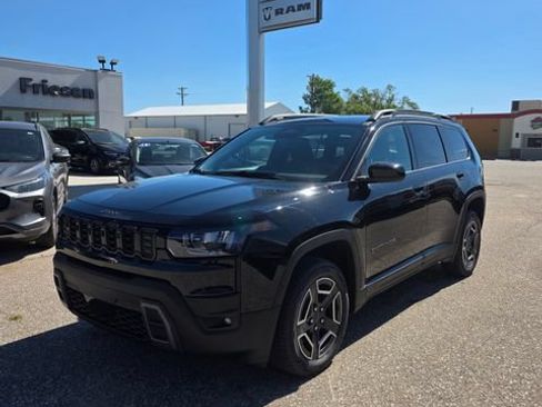 New 2026 Jeep Cherokee Laredo AWD/4WD image 1