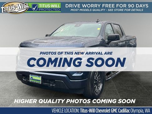 Used 2023 Chevrolet Silverado 1500 Custom AWD/4WD image 2