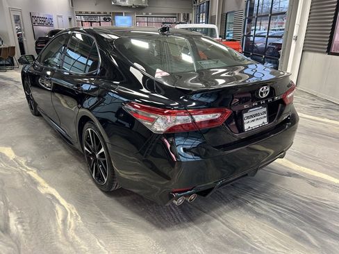 Used 2019 Toyota Camry XSE image 33