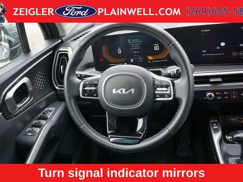 Used 2024 Kia Sorento S FWD image 14