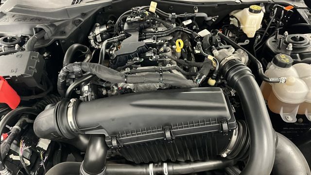 Used 2025 Ford Mustang Premium RWD image 27