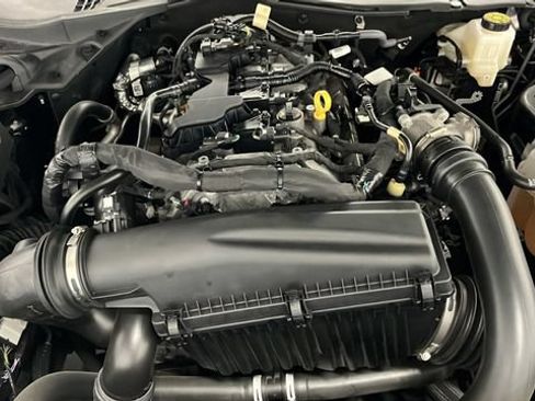 Used 2025 Ford Mustang Premium RWD image 27