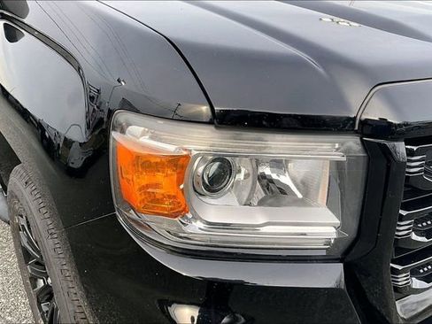 Used 2022 GMC Canyon Elevation Standard w/ Convenience Package image 29