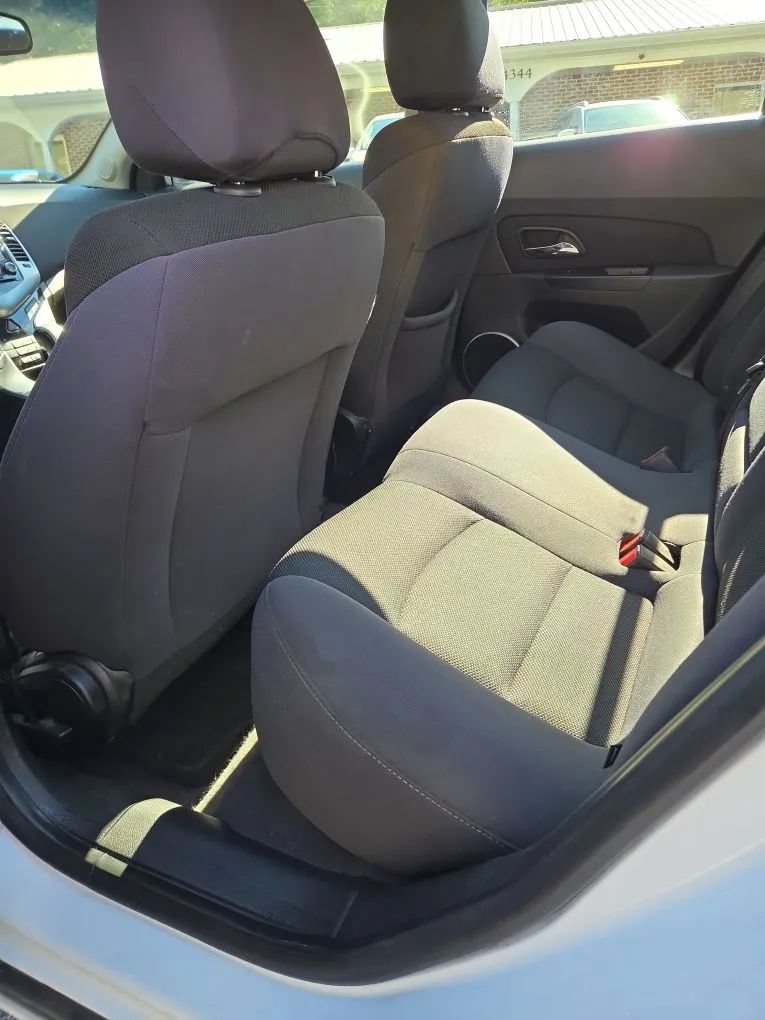 Used 2012 Chevrolet Cruze LT w/ All-Star Edition FWD image 13