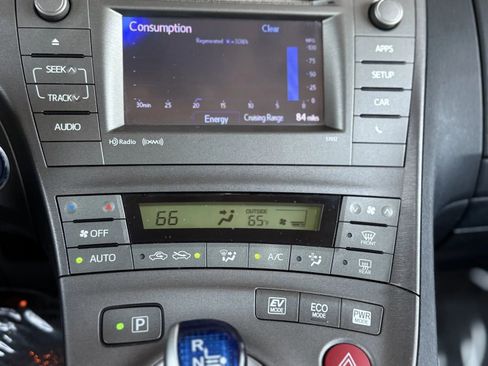 Used 2013 Toyota Prius Three image 25