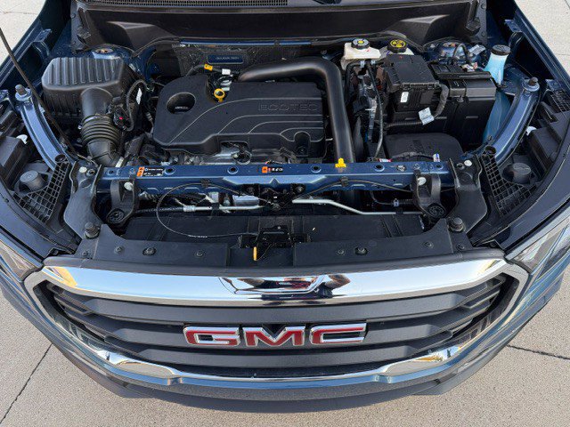 Used 2024 GMC Terrain SLE FWD image 38