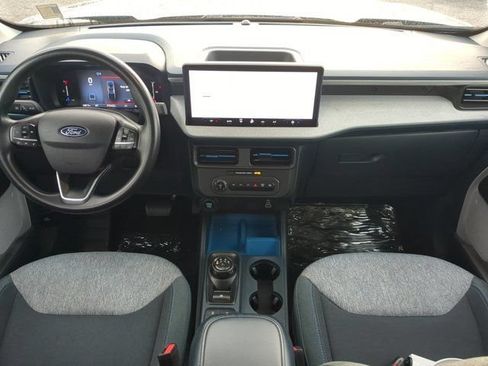 Used 2025 Ford Maverick XLT w/ Equipment Group 302A AWD/4WD image 14