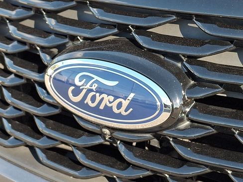 Certified 2023 Ford Explorer ST-Line AWD/4WD image 4