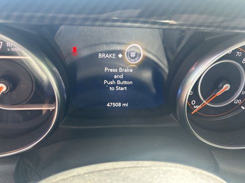 Used 2020 Jeep Gladiator Sport w/ Quick Order Package 24S AWD/4WD image 9