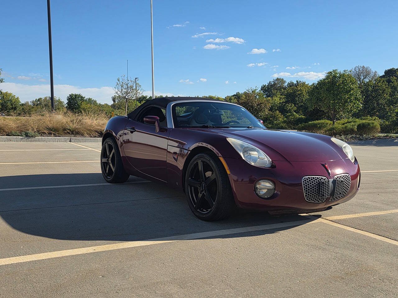 Used 2009 Pontiac Solstice Convertible w/ Premium Package RWD image 5