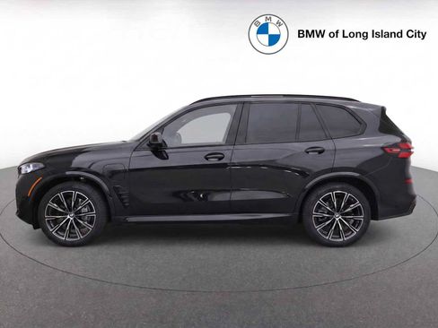 New 2026 BMW X5 xDrive50e w/ M Sport Package AWD/4WD image 4