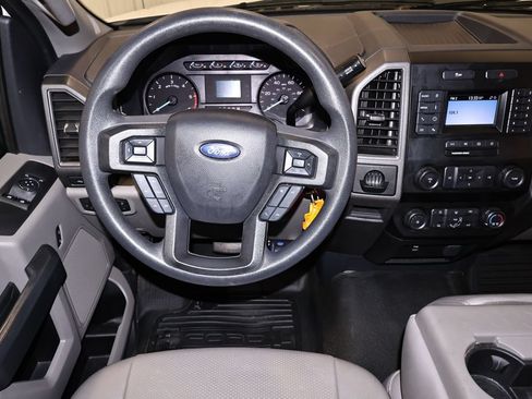 Certified 2022 Ford F550 2WD Regular Cab Super Duty image 18