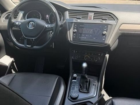 Used 2019 Volkswagen Tiguan SE w/ 3rd Row Seat Package AWD/4WD image 27