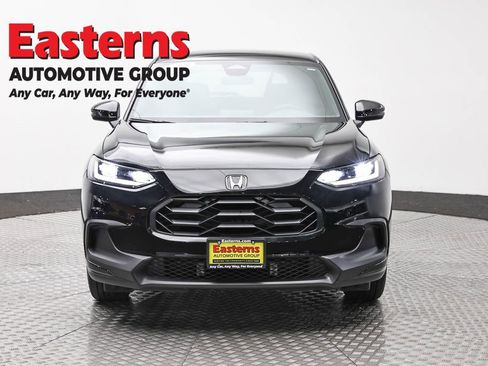 Used 2025 Honda HR-V Sport image 2