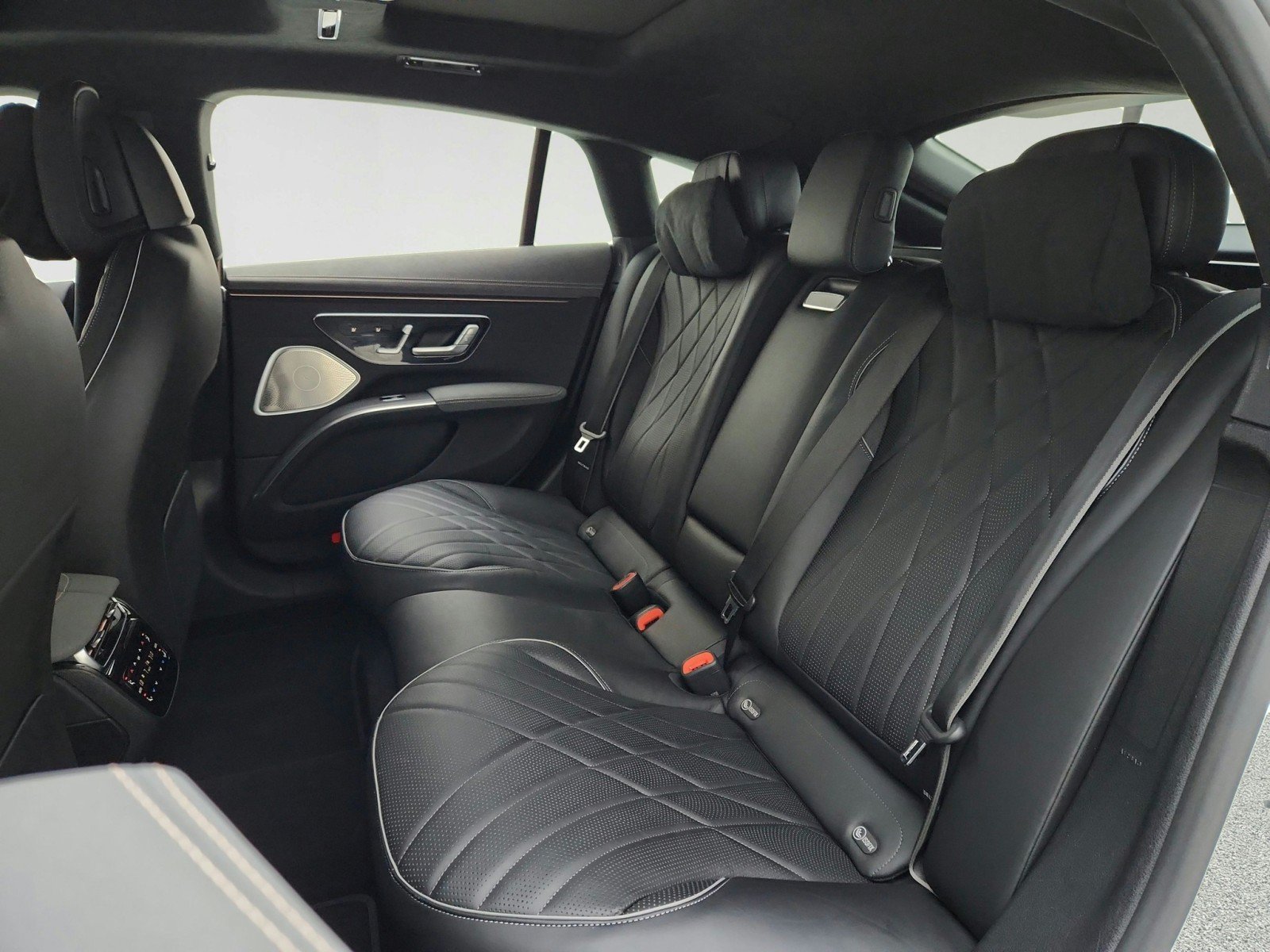 Certified 2023 Mercedes-Benz EQS 580 4MATIC Sedan image 27