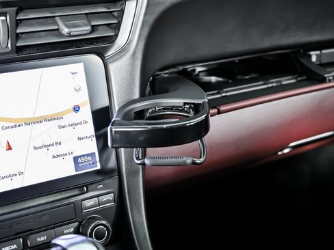 Used 2018 Porsche 911 Carrera image 31