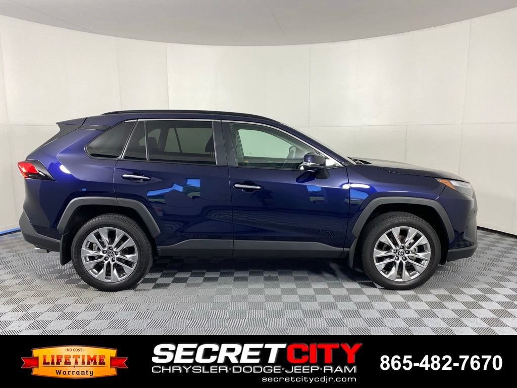 Used 2025 Toyota RAV4 Limited w/ Weather Package AWD/4WD image 8