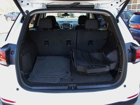 Used 2023 Chevrolet Equinox LT image 29