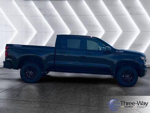 New 2026 Chevrolet Silverado 1500 Custom Trail Boss AWD/4WD image 6