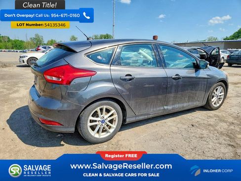 Used 2016 Ford Focus SE w/ SE Power Seat Package FWD image 4