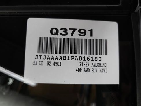 Certified 2023 Lexus RZ 450e Premium w/ Accessory Package (A2) image 40