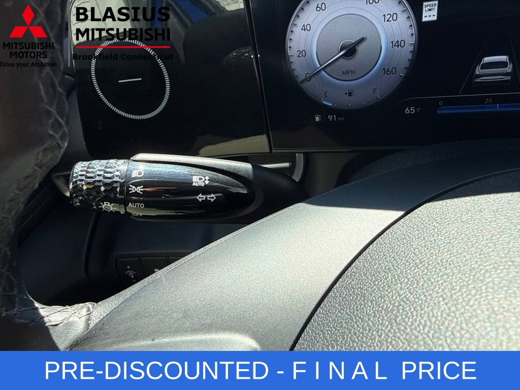 Used 2024 Hyundai Elantra SEL w/ Convenience Package FWD image 22