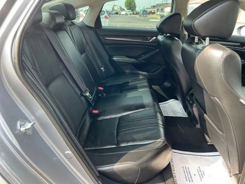 Used 2022 Honda Accord Touring image 19