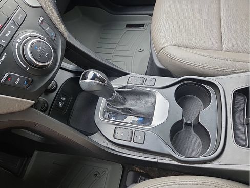 Used 2017 Hyundai Santa Fe Sport FWD image 25