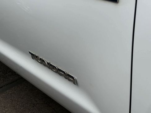 Used 2017 Toyota Tundra Limited w/ TRD Off Road Package image 8