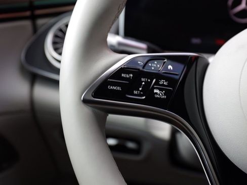 Used 2023 Mercedes-Benz EQS 450+ Sedan image 16