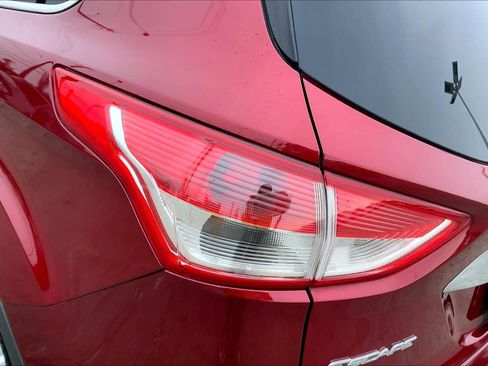 Used 2016 Ford Escape Titanium image 29