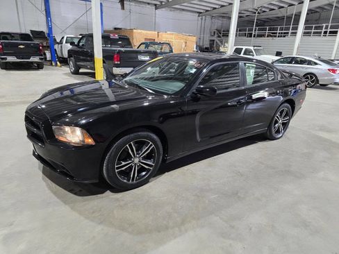 Used 2014 Dodge Charger SXT AWD/4WD image 1