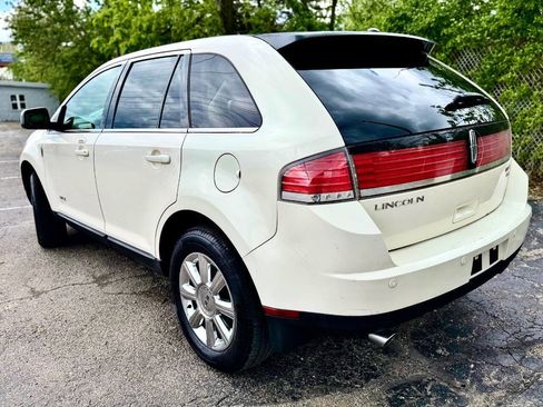 Used 2008 Lincoln MKX AWD image 3