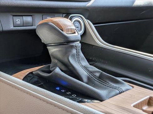 Used 2025 Toyota Grand Highlander AWD Hybrid image 14