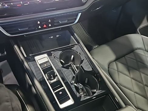 New 2026 Volkswagen Atlas SEL Premium R-Line AWD/4WD image 36