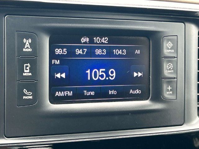 Used 2017 Chrysler Pacifica LX FWD image 33