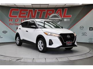 Used 2024 Nissan Kicks S image 1