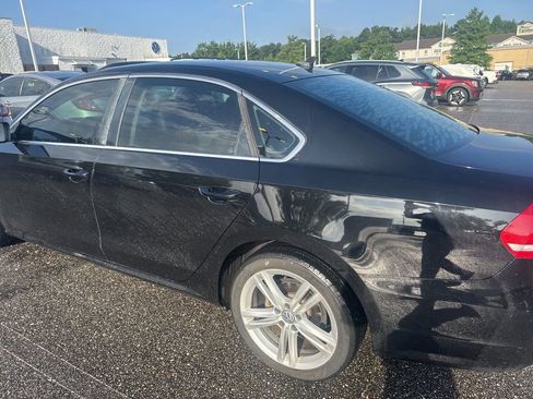 Used 2014 Volkswagen Passat 3.6 SE FWD image 19