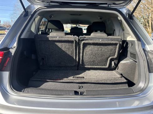Used 2020 Volkswagen Tiguan S image 9