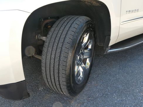 Used 2015 Chevrolet Tahoe LTZ image 36