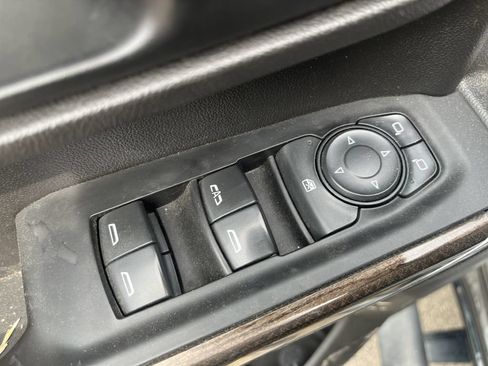 Used 2020 Chevrolet Silverado 3500 LT w/ Convenience Package AWD/4WD image 19