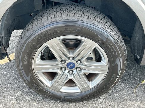 Used 2016 Ford F150 Lariat w/ Equipment Group 502A Luxury image 31