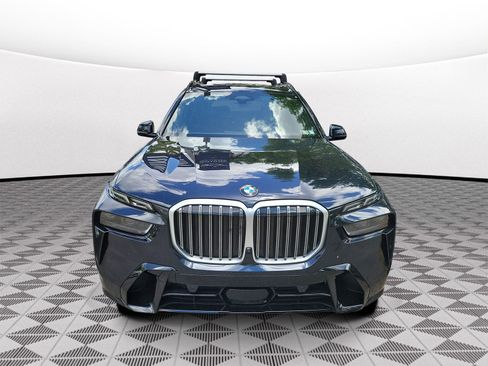 Certified 2025 BMW X7 xDrive40i w/ M Sport Package AWD/4WD image 2