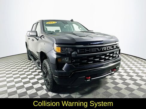 Used 2023 Chevrolet Silverado 1500 Custom Trail Boss w/ LPO, Dark Essentials Package image 3