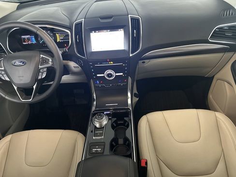 Used 2019 Ford Edge Titanium w/ Equipment Group 301A image 17