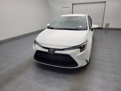 Used 2021 Toyota Corolla LE image 15